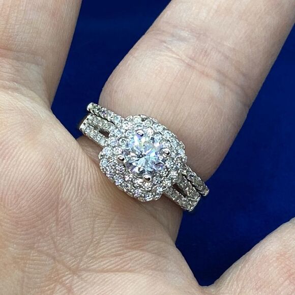 💛 925 CZ Engagement Ring - Picture 4 of 5